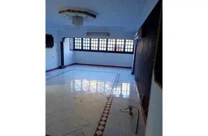 Apartment - 2 Bedrooms - 1 Bathroom for rent in Ahmed Fakhry St. - 6th Zone - Nasr City - Cairo