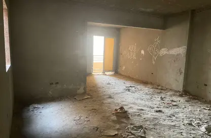 Apartment - 3 Bedrooms - 3 Bathrooms for sale in South Lotus - El Lotus - New Cairo City - Cairo