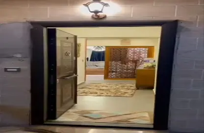 شقة - 3 غرف نوم - 2 حمامات للبيع في شارع عمر بن الخطاب - الدقي - الجيزة