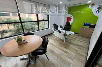 مساحات مكتبية - استوديو - 3 حمامات للايجار في شارع ال ٩٠ الجنوبي - شارع التسعين الجنوبي - التجمع الخامس - مدينة القاهرة الجديدة - القاهرة