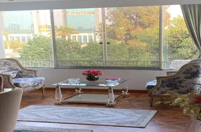Apartment - 2 Bedrooms - 2 Bathrooms for sale in Yehia Ibrahim St. - Zamalek - Cairo