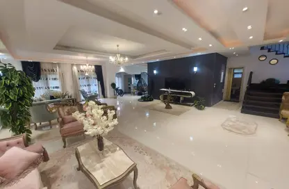 فيلا - 3 غرف نوم - 3 حمامات للايجار في مدينتي - القاهرة