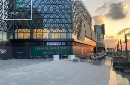 محل تجاري - استوديو - 2 حمامات للايجار في فى90 - شارع التسعين الشمالي - التجمع الخامس - مدينة القاهرة الجديدة - القاهرة
