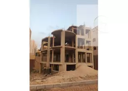 Full Floor - 4 Bathrooms for sale in Omar Ibn Abdel Aziz St. - 6th District - Obour City - Qalyubia
