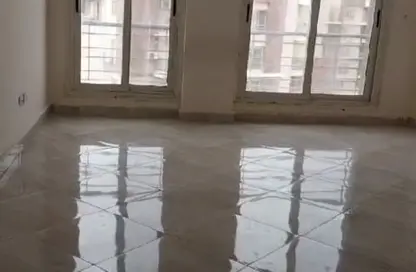 Apartment - 3 Bedrooms - 1 Bathroom for rent in El Koronfel - The 5th Settlement - New Cairo City - Cairo