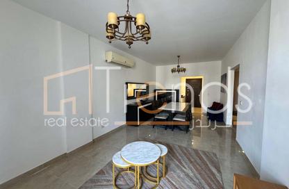 شقة - 2 غرف نوم - 2 حمامات للايجار في مون ريزيدنس - فيفث سكوير - التجمع الخامس - مدينة القاهرة الجديدة - القاهرة