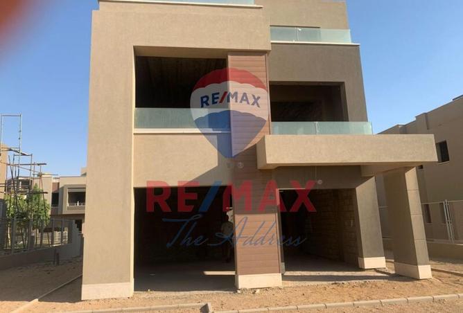 8051873 - Property Image 3