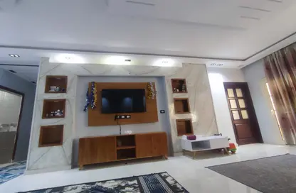 Full Floor - 3 Bedrooms - 2 Bathrooms for sale in Badr City - Cairo