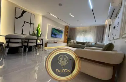 Apartment - 3 Bedrooms - 2 Bathrooms for sale in Creek Town - The 1st Settlement - New Cairo City - Cairo