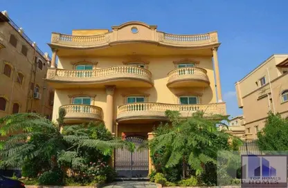 Villa - 6 Bedrooms - 4 Bathrooms for sale in North Teseen St. - The 5th Settlement - New Cairo City - Cairo