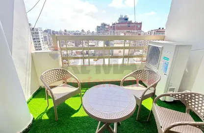 شقة - 3 غرف نوم - 2 حمامات للايجار في شارع إسكندر إبراهيم - ميامي - حي اول المنتزة - الاسكندرية