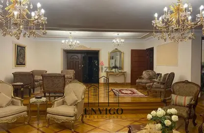 Apartment - 5 Bedrooms - 3 Bathrooms for sale in Mohammed Al Maqref St. - 6th Zone - Nasr City - Cairo