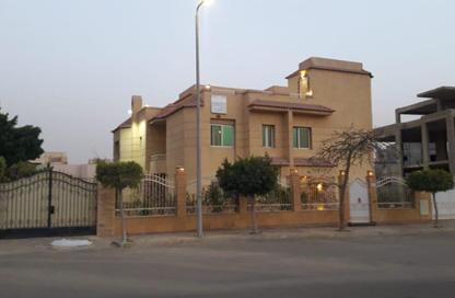 فيلا - 8 غرف نوم - 8 حمامات للبيع في بيفرلي هيلز - كمبوندات الشيخ زايد - الشيخ زايد - الجيزة