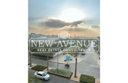 Apartment - 3 Bedrooms - 3 Bathrooms for sale in Eastown - 5th Settlement Compounds - The 5th Settlement - New Cairo City - Cairo
