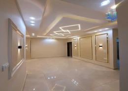 شقة - 3 غرف نوم - 2 حمامات for للبيع in الحي الثالث - مدينة 6 أكتوبر - الجيزة