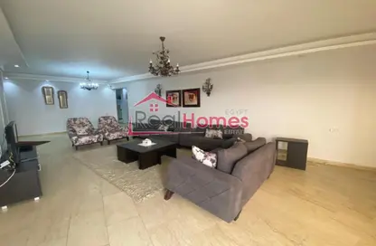 Apartment - 3 Bedrooms - 3 Bathrooms for rent in Mohamed Mazhar St. - Zamalek - Cairo