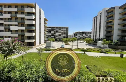 Apartment - 3 Bedrooms - 2 Bathrooms for sale in Al Burouj Compound - El Shorouk Compounds - Shorouk City - Cairo