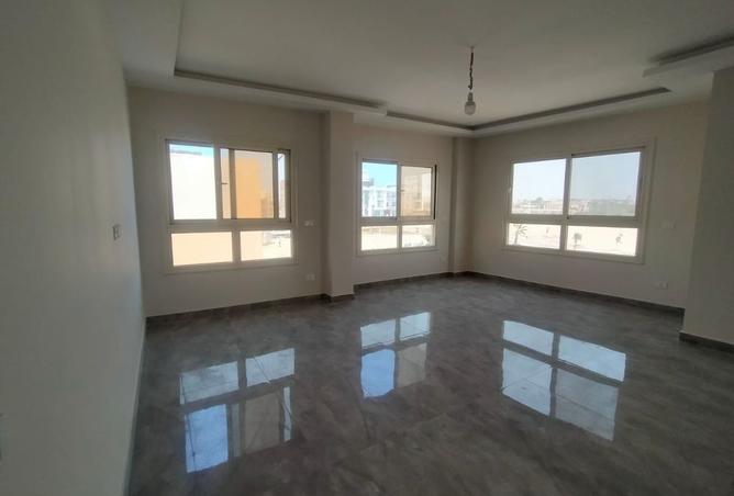 8062946 - Property Image 2