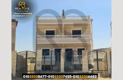 فيلا - 4 غرف نوم - 4 حمامات للبيع في بالم فيلا - طريق الواحات - مدينة 6 أكتوبر - الجيزة