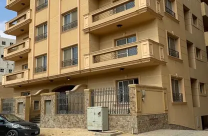 Whole Building - 4 Bedrooms - 3 Bathrooms for sale in Sheikh Zayed Compounds - Sheikh Zayed City - Giza