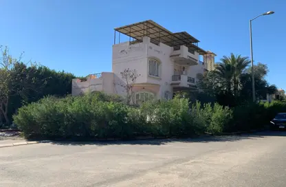 Villa - 5 Bedrooms - 6 Bathrooms for sale in Yasmine District - 14th District - Sheikh Zayed City - Giza