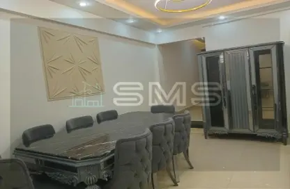 شقة - 3 غرف نوم - 2 حمامات للايجار في شارع 20 - الحي الثاني - التجمع الخامس - مدينة القاهرة الجديدة - القاهرة