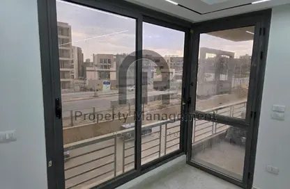 شقة - 2 غرف نوم - 2 حمامات للايجار في تاج سلطان - الطريق الدائري - القاهرة