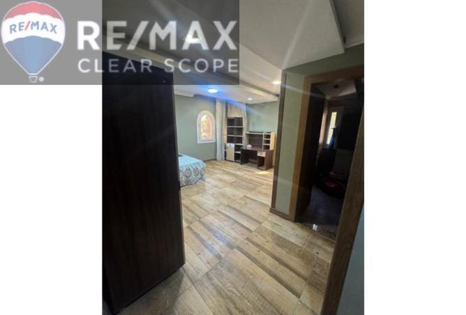 8008883 - Property Image 3