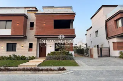 Townhouse - 5 Bedrooms - 4 Bathrooms for sale in Azzar 2 - 5th Settlement Compounds - The 5th Settlement - New Cairo City - Cairo