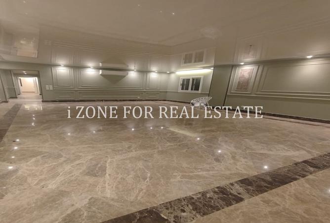 8318569 - Property Image 2