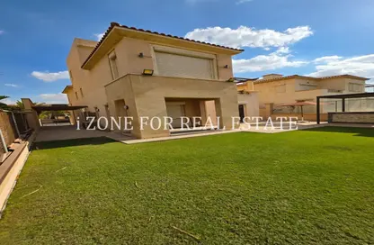 فيلا - 6 غرف نوم - 5 حمامات للايجار في ترينسيا - اب تاون كايرو - المقطم - القاهرة