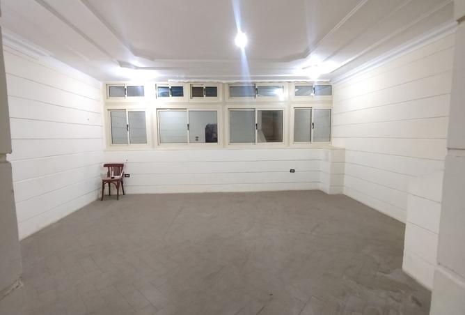 8431011 - Property Main Image