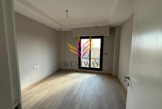 8013647 - Property Image 2