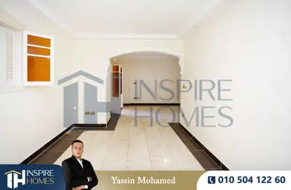 Apartment - 2 Bedrooms - 1 Bathroom for sale in Mohammad Ngeeb Street - Sidi Beshr - Hay Awal El Montazah - Alexandria