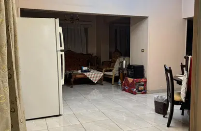 شقة - 2 غرف نوم - 2 حمامات للبيع في شارع عمر بن الخطاب - الدقي - الجيزة