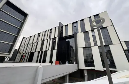 Office Space - Studio - 2 Bathrooms for sale in Hyde Park - New Cairo City - Cairo