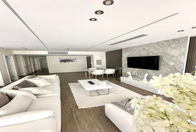 8404489 - Property Image 3