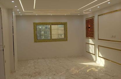 Apartment - 3 Bedrooms - 2 Bathrooms for sale in Al Lebeny Axis - El Mariouteya - Faisal - Hay El Haram - Giza