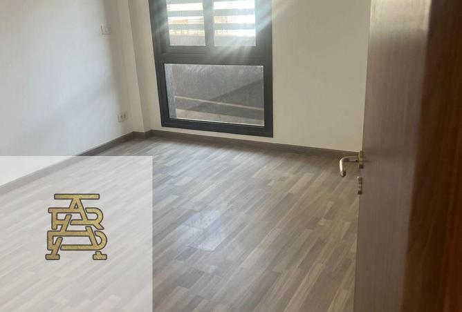 8438103 - Property Image 2