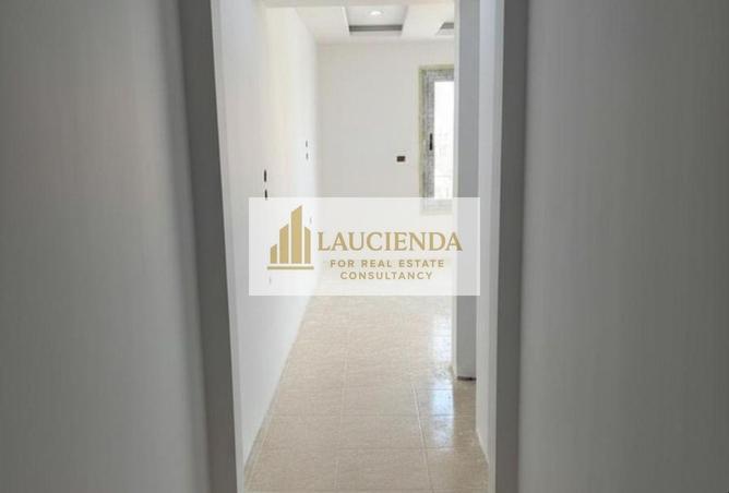 8545995 - Property Image 2