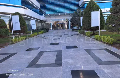Office Space - Studio - 3 Bathrooms for sale in Smart Village - Cairo Alexandria Desert Road - 6 October City - Giza