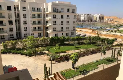 Apartment - 3 Bedrooms - 3 Bathrooms for sale in Mountain View October Park - 6th District - 6 October City - Giza