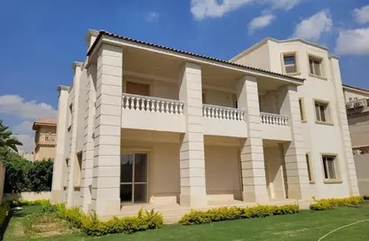 Villa - 5 Bedrooms - 6 Bathrooms for sale in Maxim - The 1st Settlement - New Cairo City - Cairo