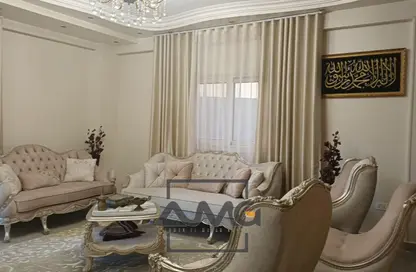 Apartment - 3 Bedrooms - 3 Bathrooms for sale in 1st Settlement Post office St. - The 1st Settlement - New Cairo City - Cairo