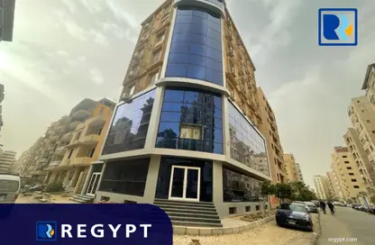 Office Space - Studio - 6 Bathrooms for rent in Al Laselky St. - El Laselky - New Maadi - Hay El Maadi - Cairo