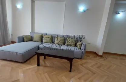 شقة - 3 غرف نوم - 3 حمامات للايجار في شارع شجرة الدر - الزمالك - القاهرة