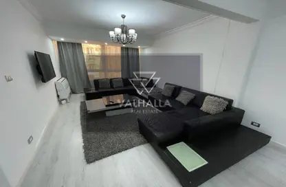 شقة - 2 غرف نوم - 2 حمامات للايجار في شارع سريلانكا - الزمالك - القاهرة