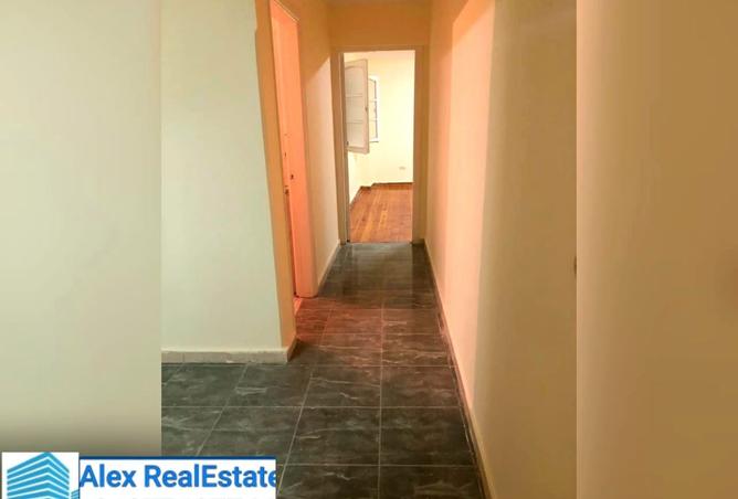 8370402 - Property Image 3