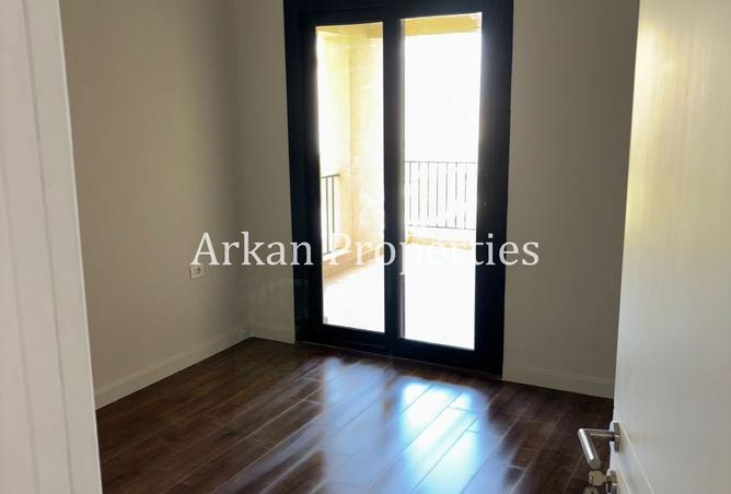 8172351 - Property Image 2