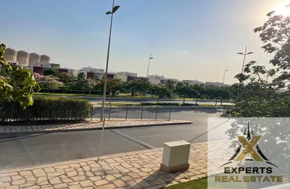 Apartment - 2 Bedrooms - 2 Bathrooms for sale in Madinaty - Cairo